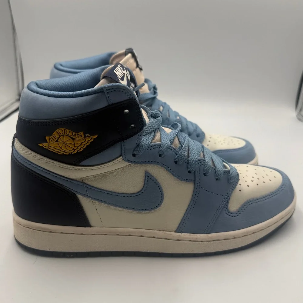 Nike Air Jordan 1 Retro High OG First In Flight University Blue  9.5  FD2596-400